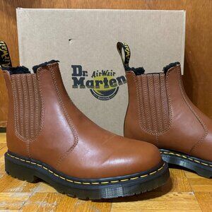 Dr. Martens 2976 Chelsea Blizzard Boots